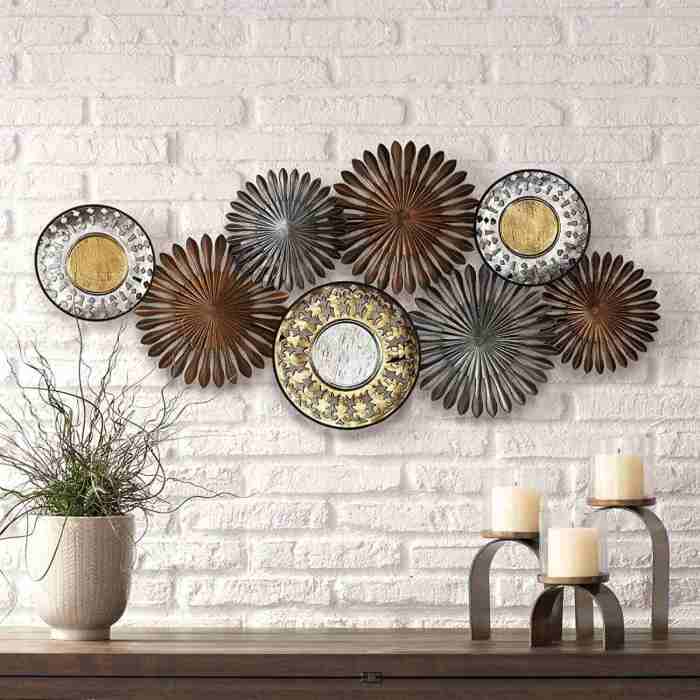 Abstract metal wall decor